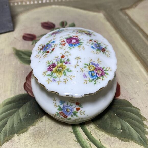 Vintage Floral Porcelain Trinket Dish Made in Japan - Picture 2 of 9